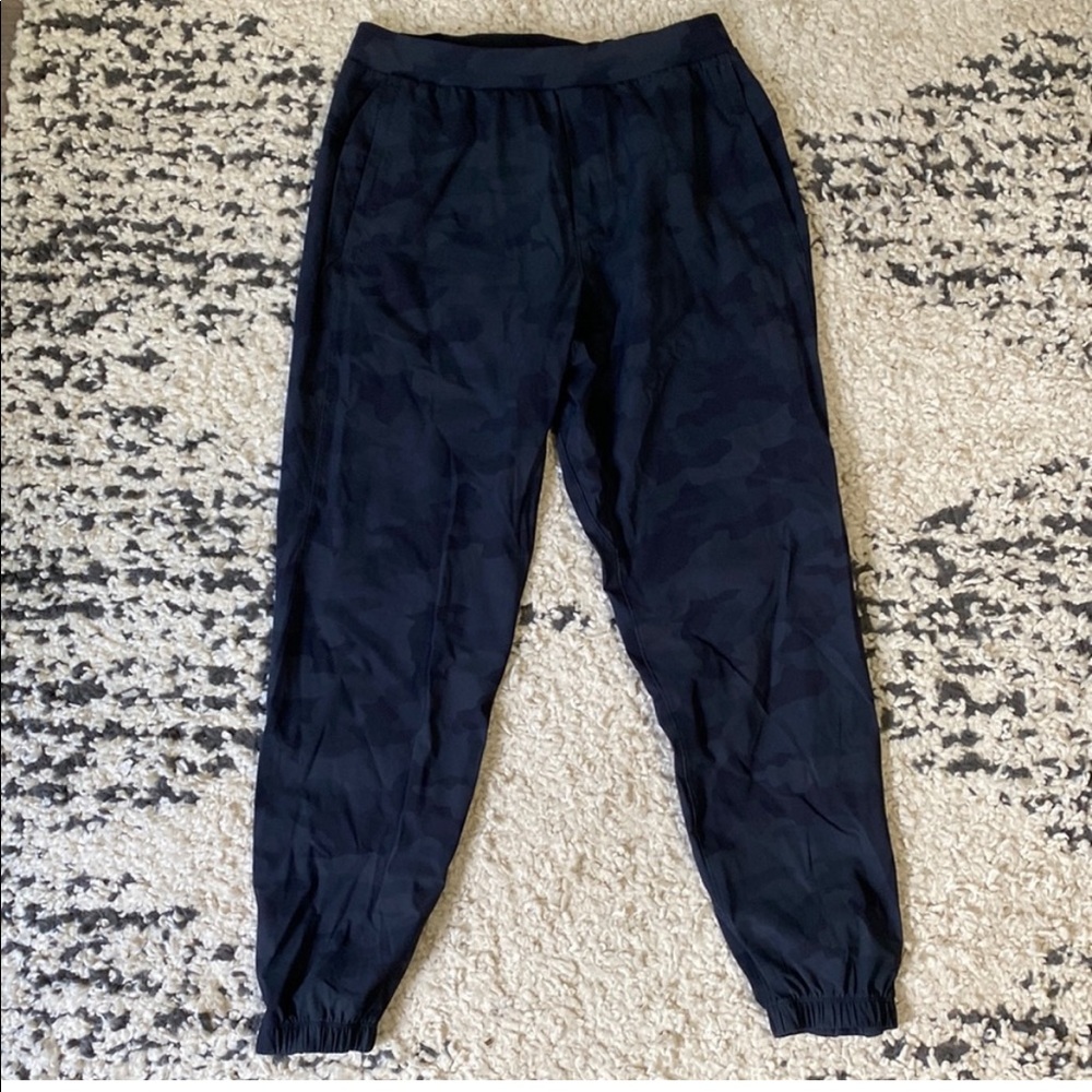 Lululemon surge jogger